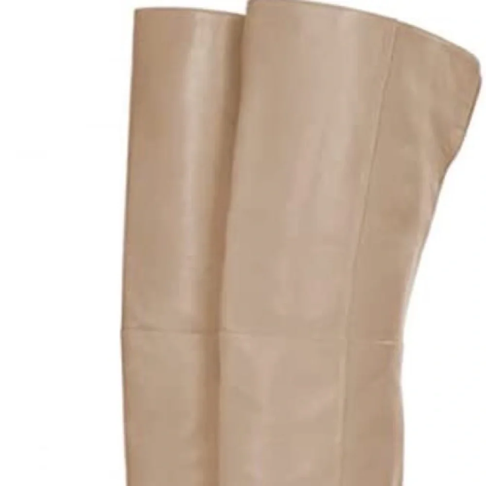 Thigh High Boots…NOT thick thigh & thick calves friendly. - Picture 3 of 3